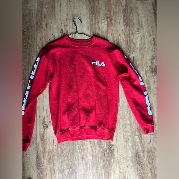 Red fila crew neck - Picture 1 of 2